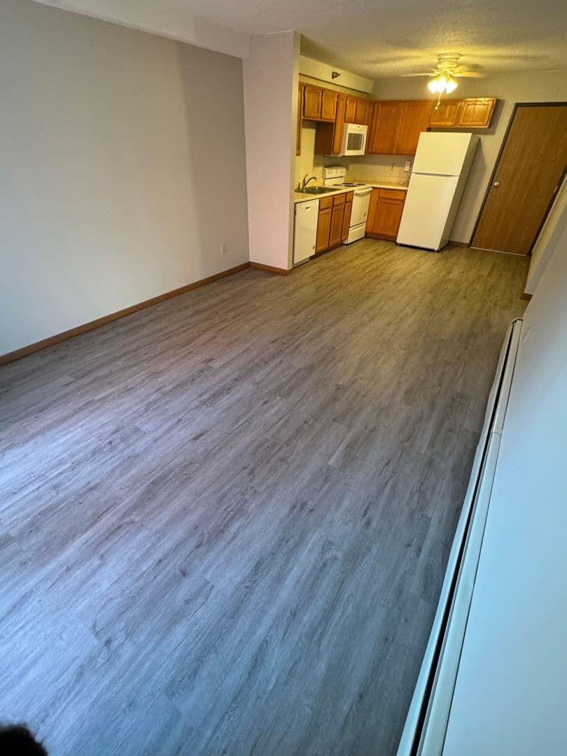 West Des Moines Apartment: 2625 Vine Street