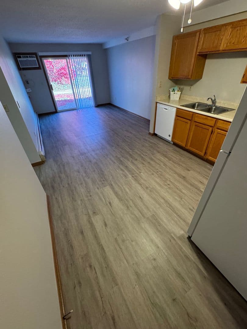 West Des Moines Apartment: 2625 Vine Street