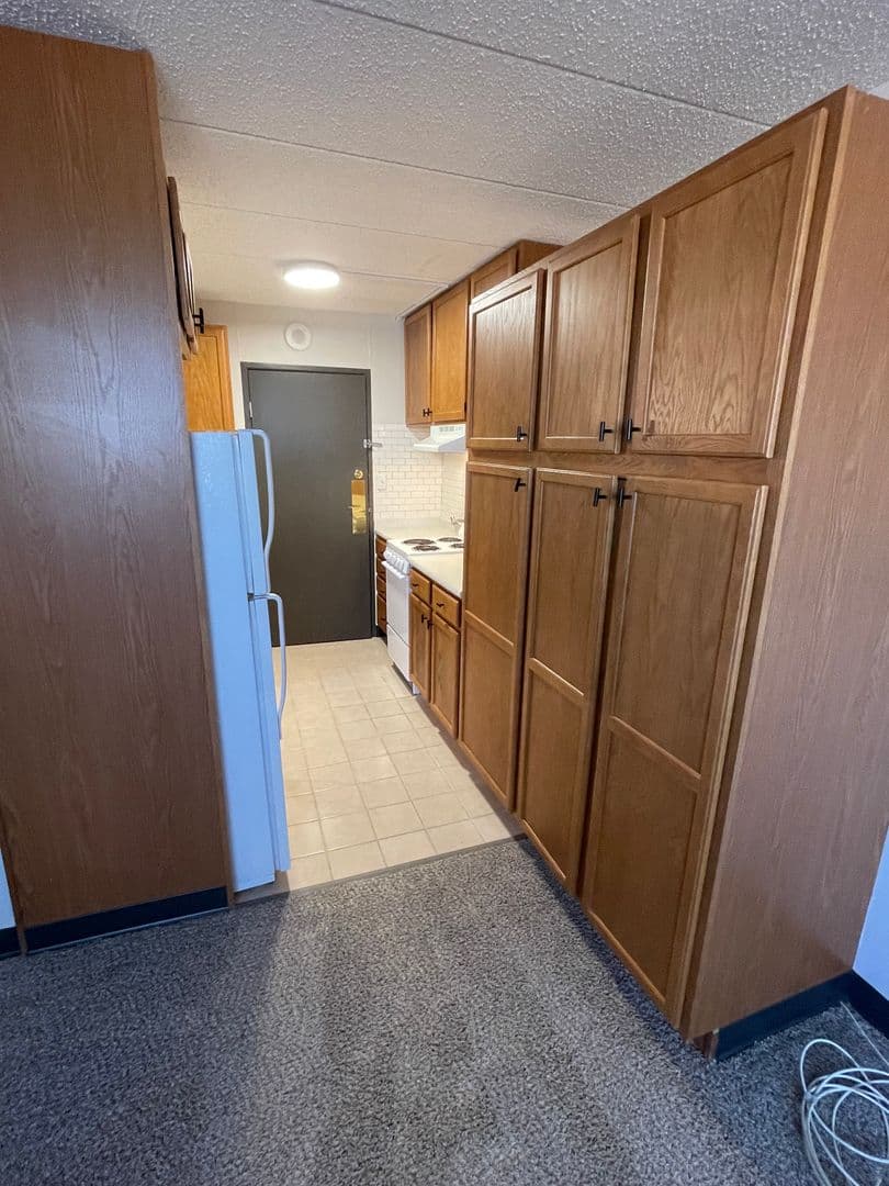 Clive Apartment: 11040 Hickman Road