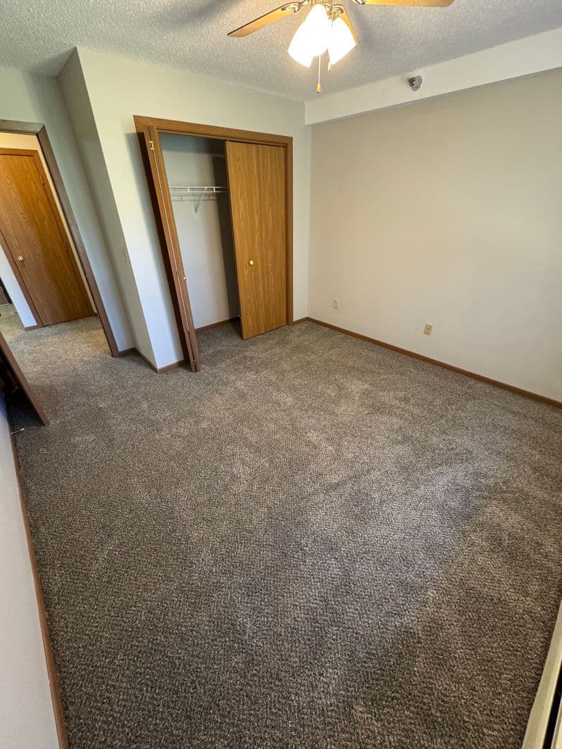 West Des Moines Apartment: 2625 Vine Street