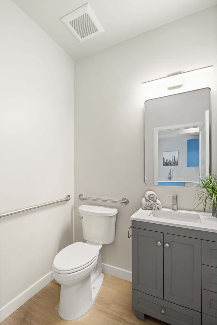 Glenwood Springs Apartment: 619 Overlin Dr.