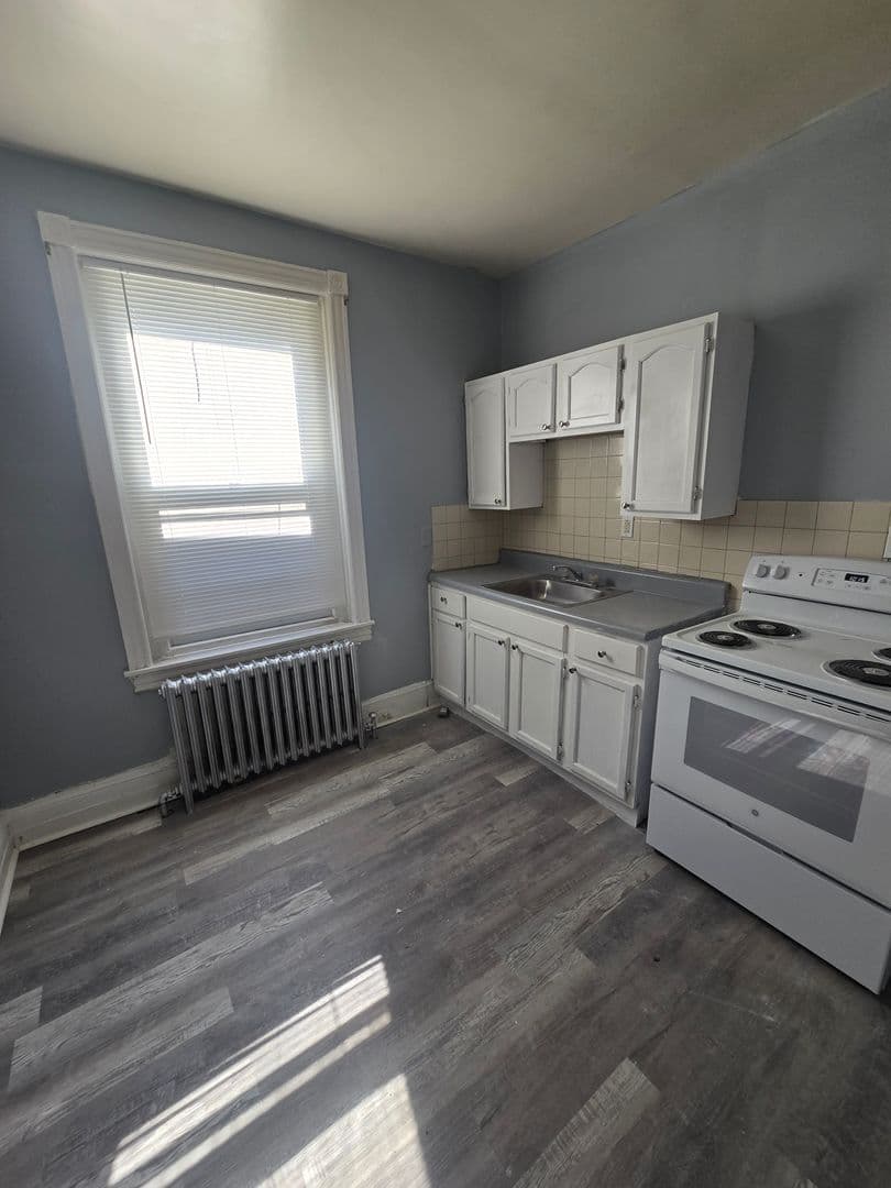 Philadelphia Apartment: 5122 Greene Street