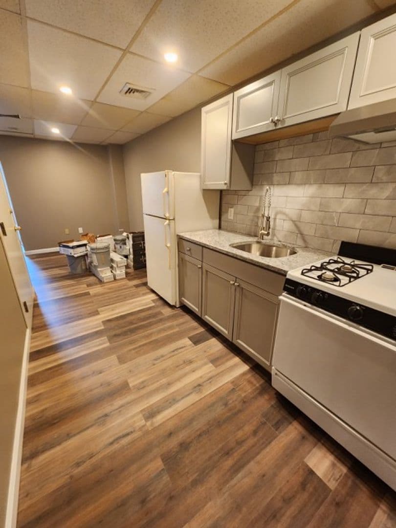 Philadelphia Apartment: 2940 N. 22nd St.