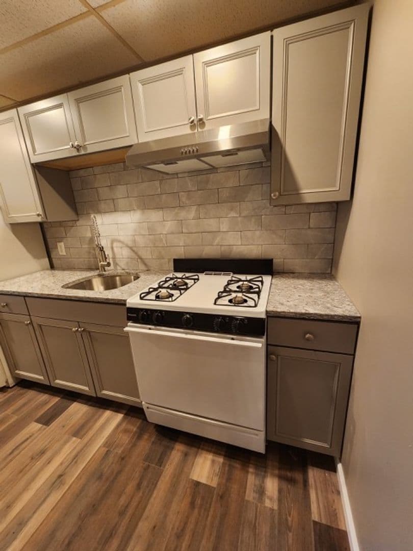 Philadelphia Apartment: 2940 N. 22nd St.