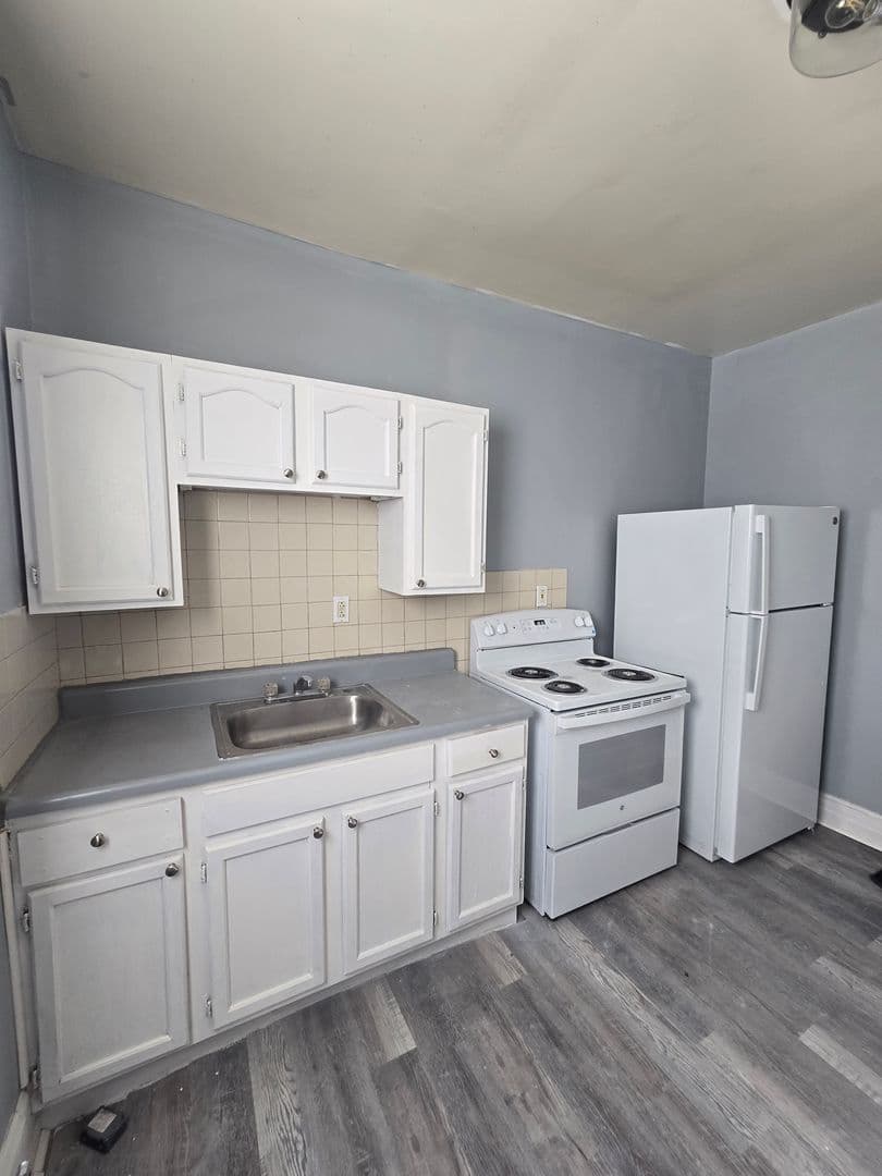 Philadelphia Apartment: 5122 Greene Street