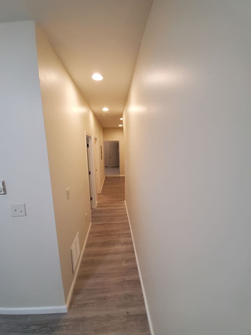 Philadelphia Apartment: 6532 Torresdale Ave