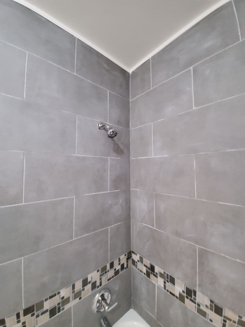 Philadelphia Apartment: 6532 Torresdale Ave