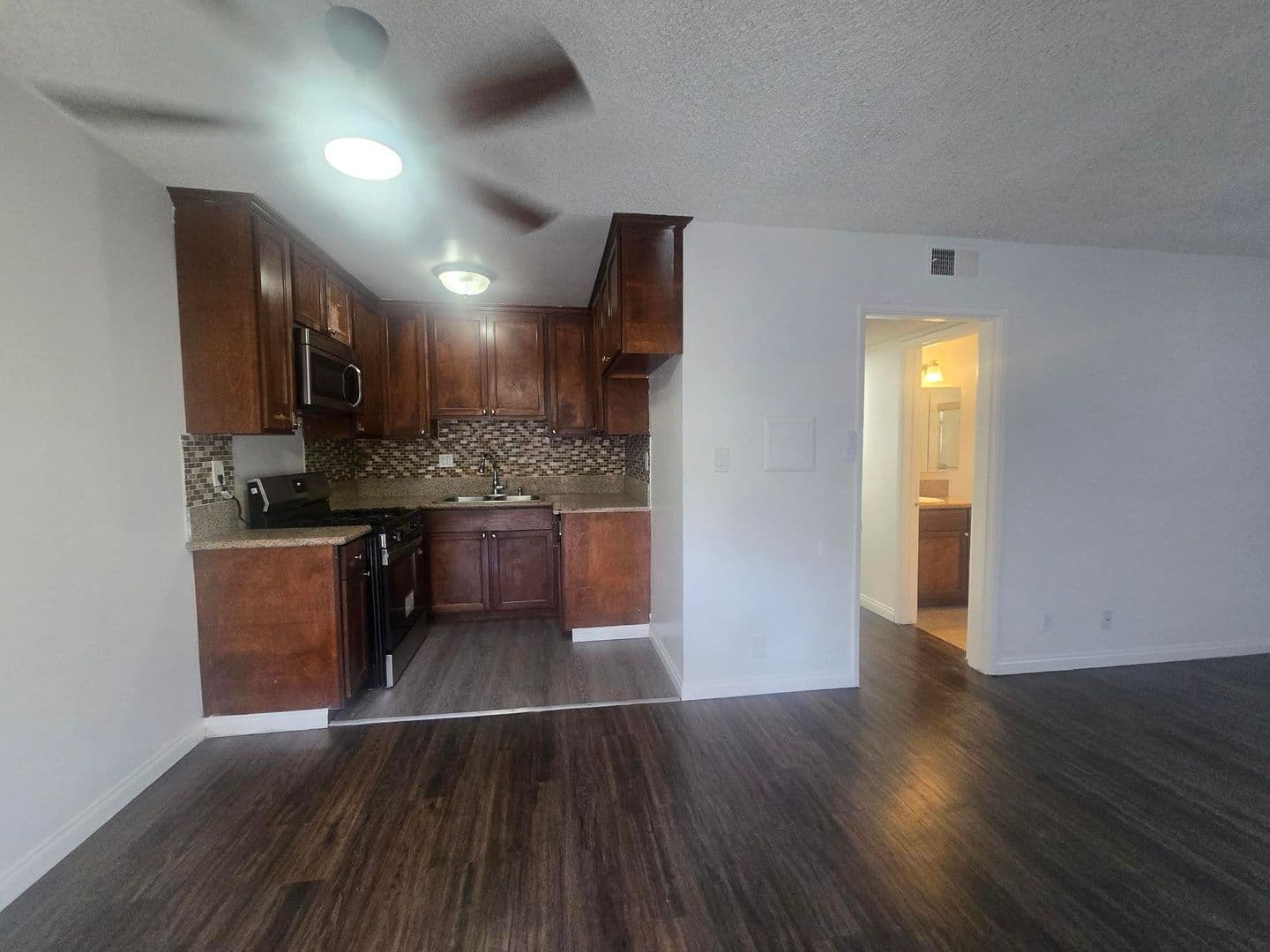 Glendale Apartment: 614 W. Stocker Street