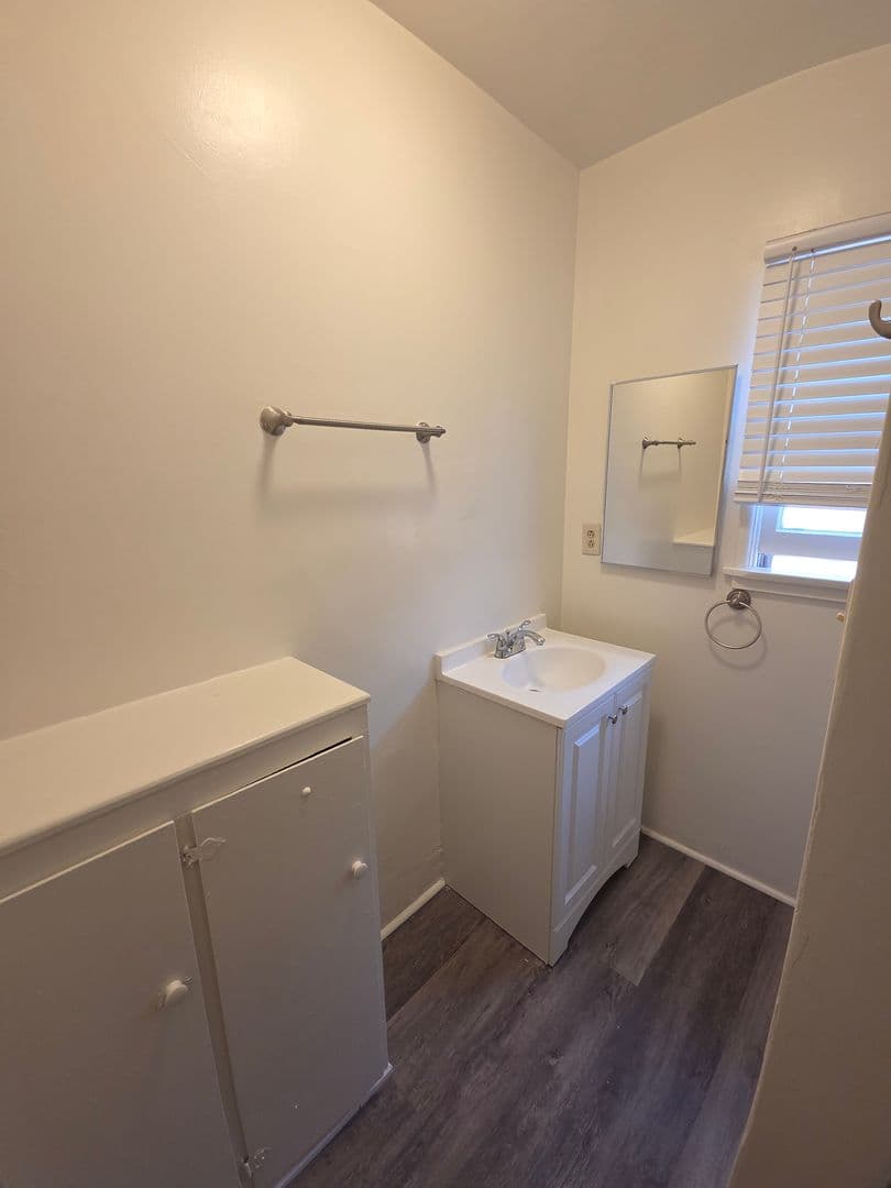 Glendale Apartment: 617-621 N. Columbus Avenue