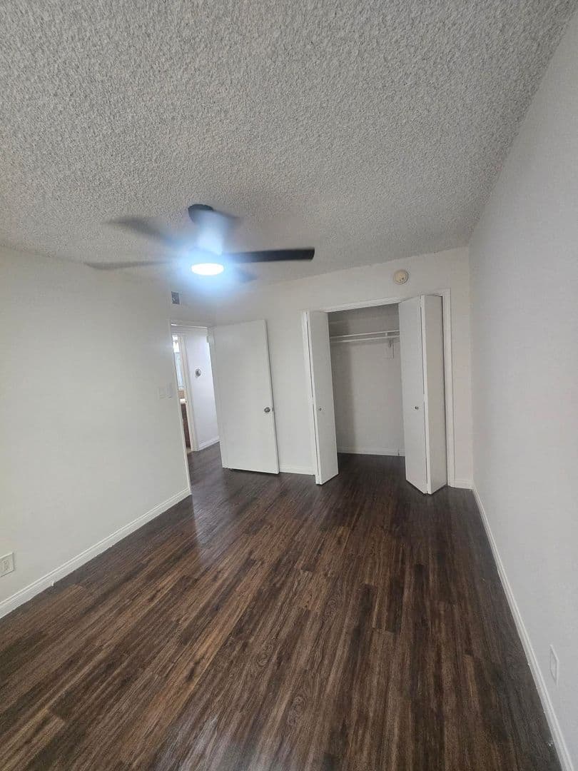 Glendale Apartment: 614 W. Stocker Street