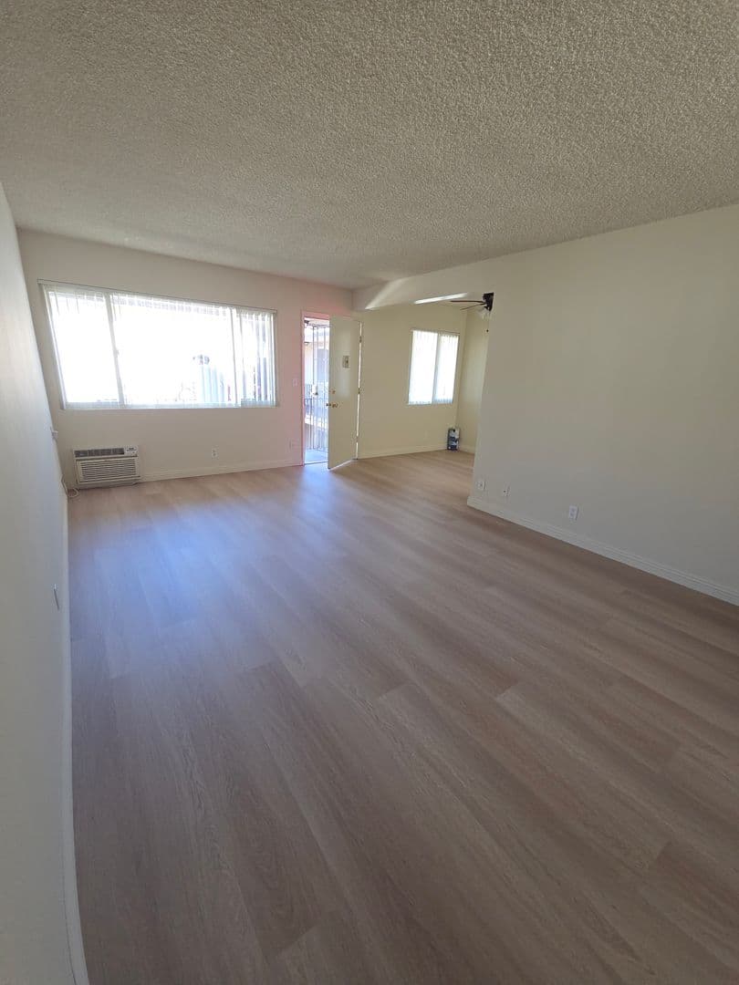 Glendale Apartment: 812 S. Glendale Avenue