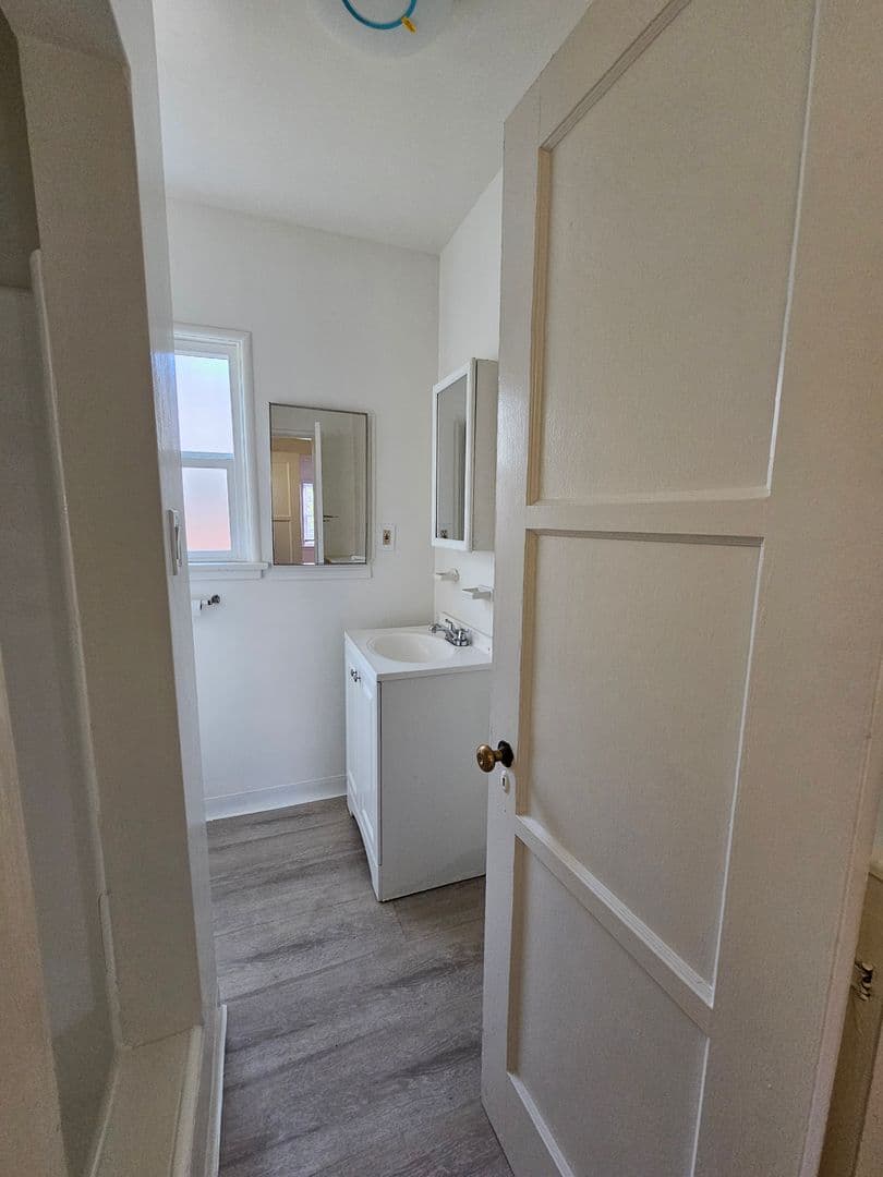 Glendale Apartment: 617-621 N. Columbus Avenue