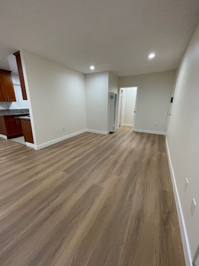 Reseda Apartment: 7255 Amigo Ave.