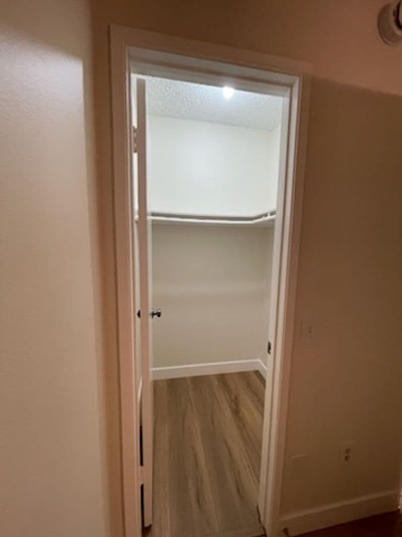 Reseda Apartment: 7255 Amigo Ave.