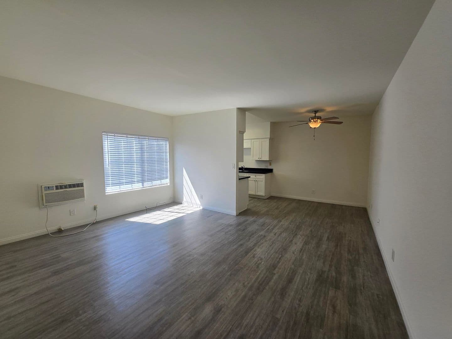 Burbank Apartment: 1907 W. Victory Boulevard