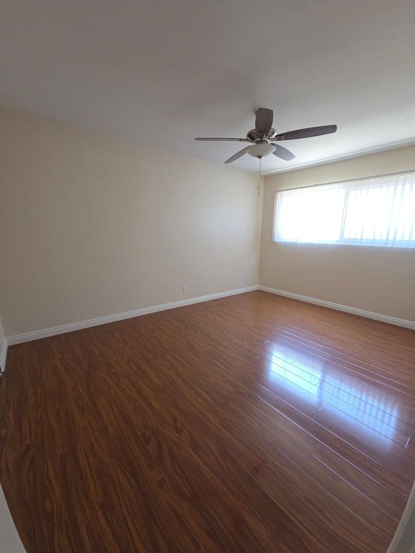 Glendale Apartment: 339 N. Howard Street