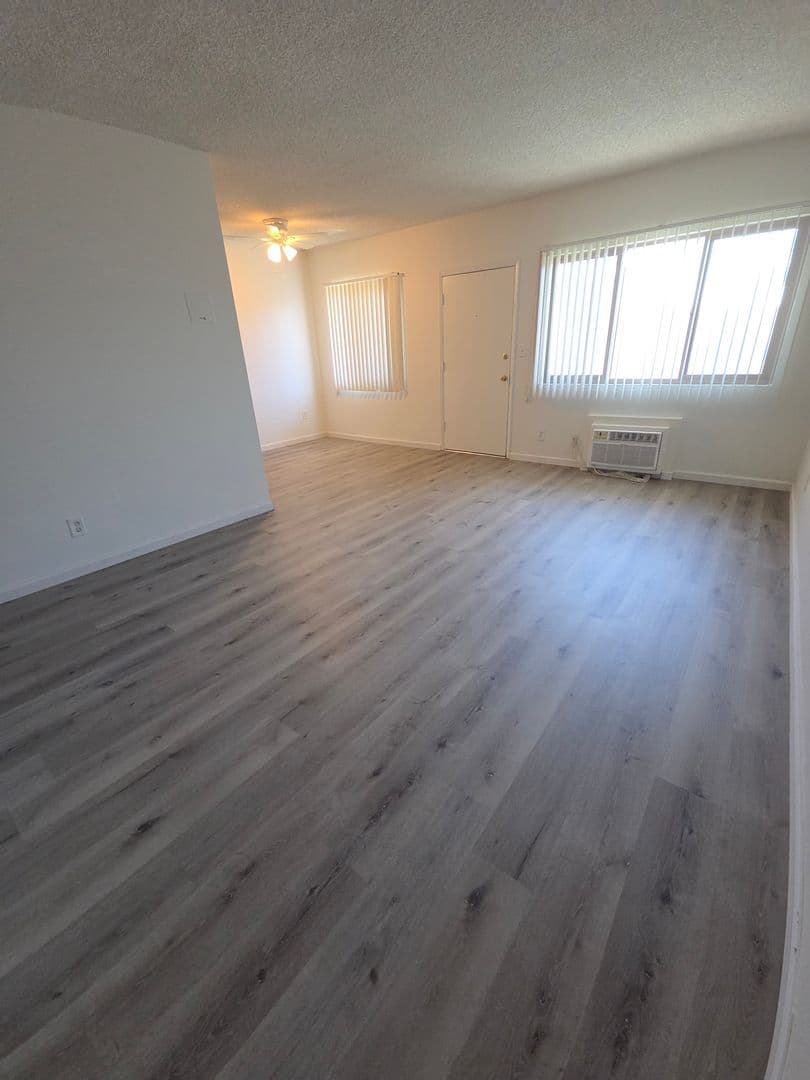 Glendale Apartment: 914-920 S. Central Avenue