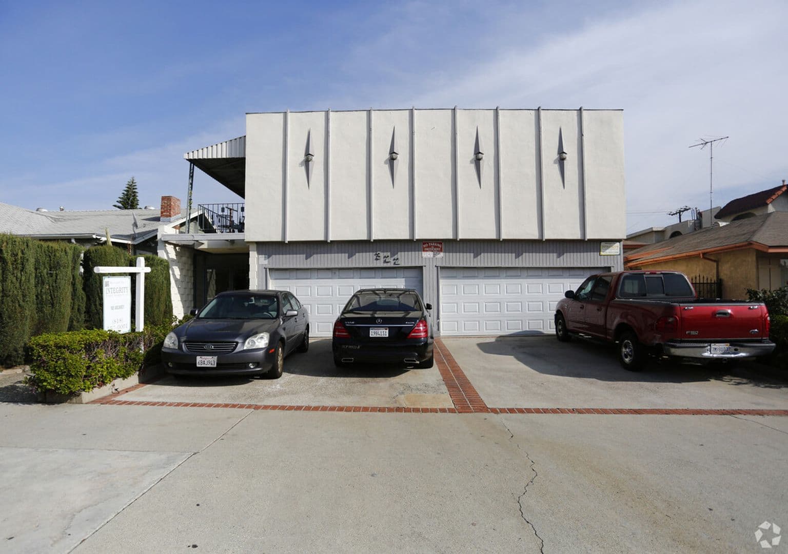 Glendale Apartment: 322 N. Isabel Street