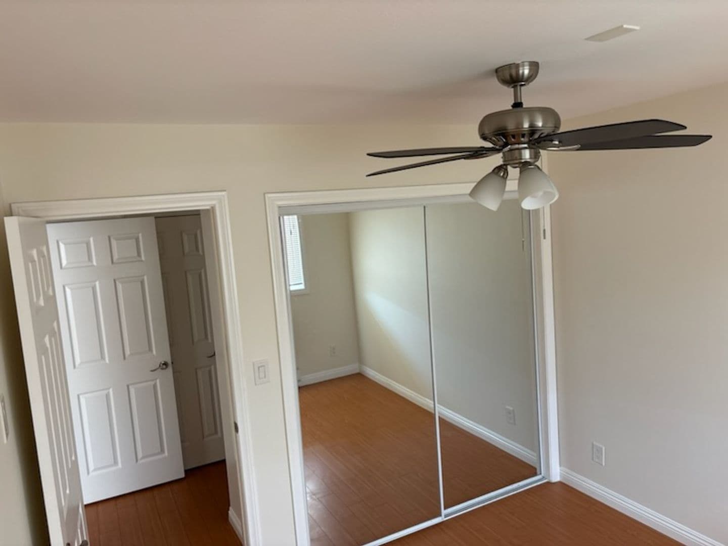 Reseda Apartment: 7261 Amigo Ave.