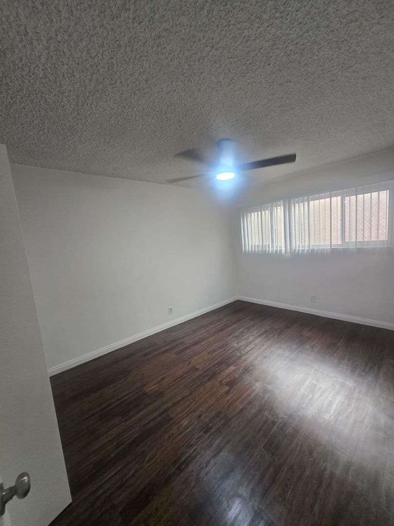 Glendale Apartment: 614 W. Stocker Street