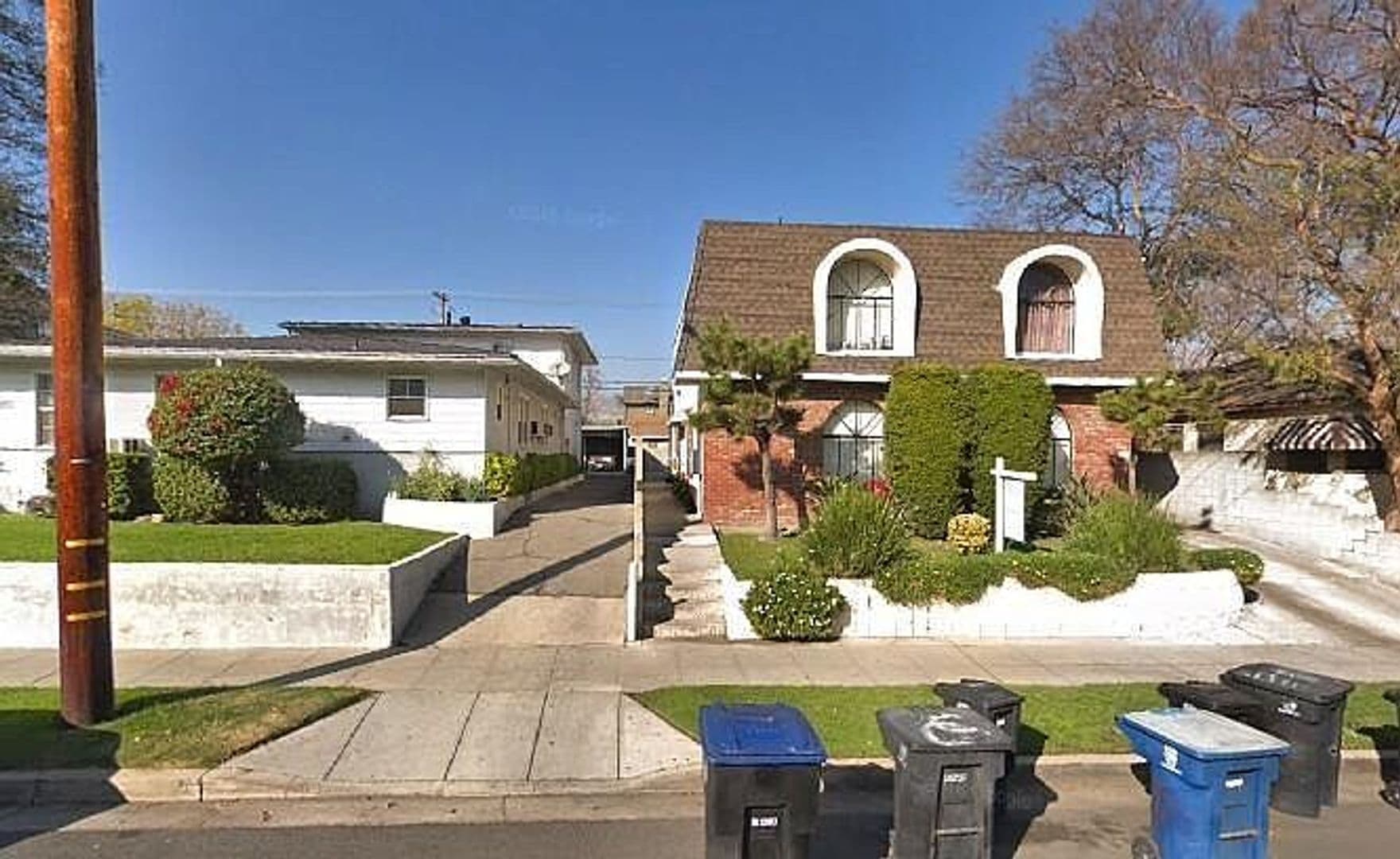 Burbank Apartment: 1907 W. Victory Boulevard
