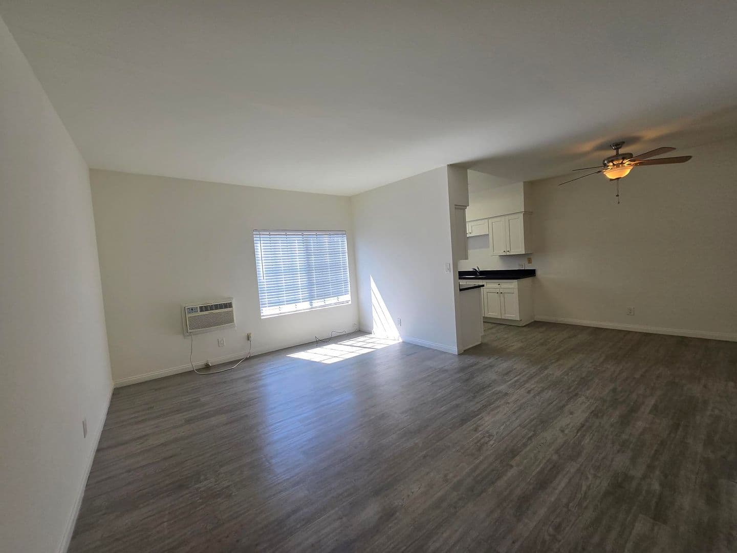 Burbank Apartment: 1907 W. Victory Boulevard