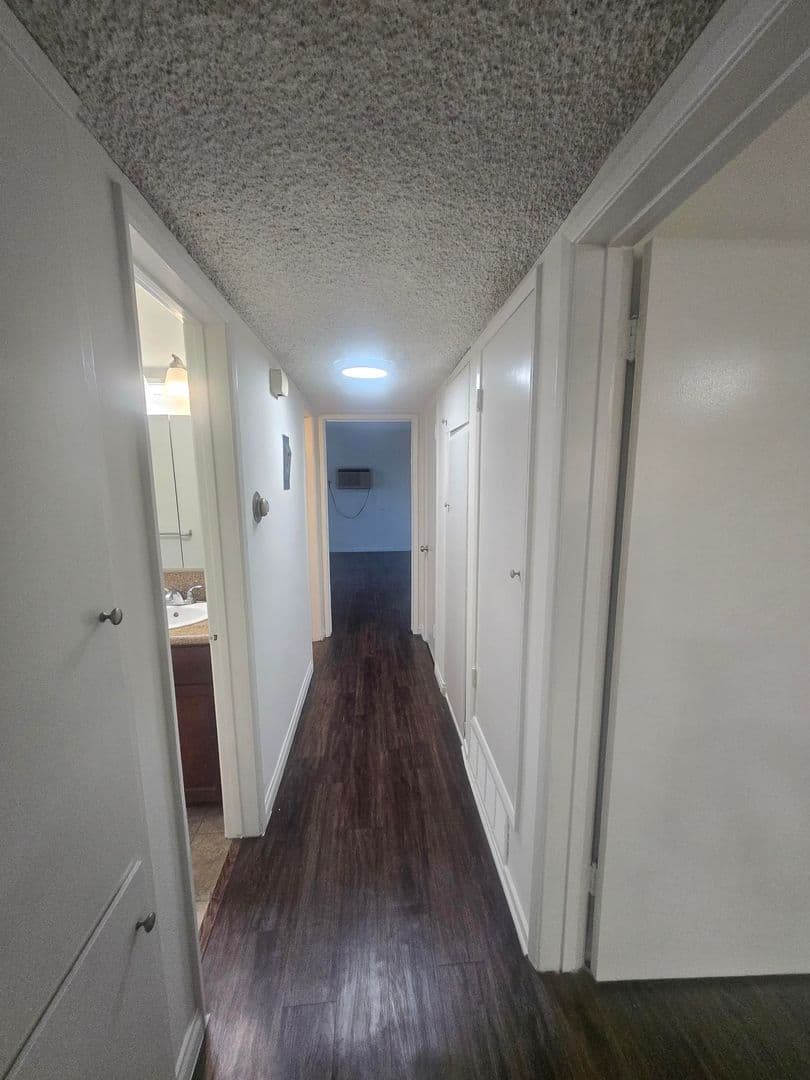 Glendale Apartment: 614 W. Stocker Street