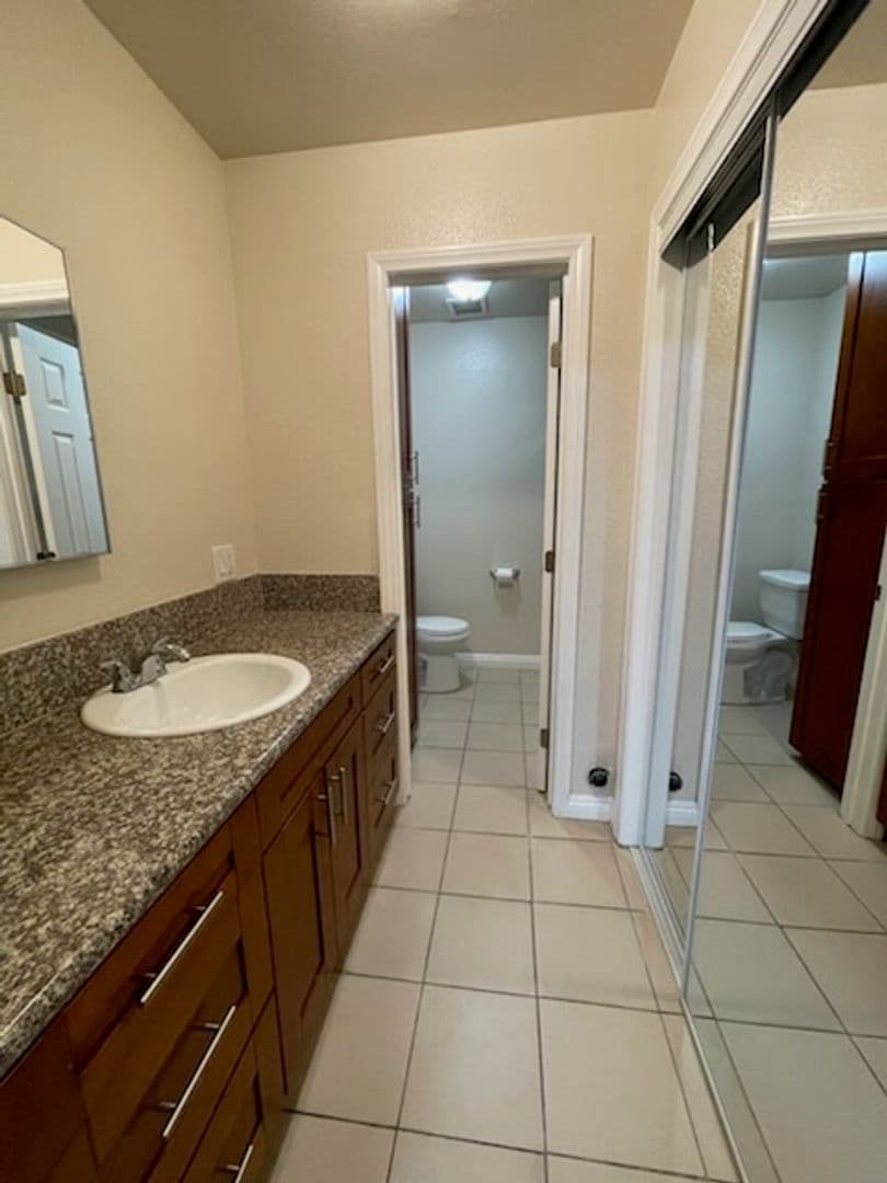 Reseda Apartment: 7261 Amigo Ave.