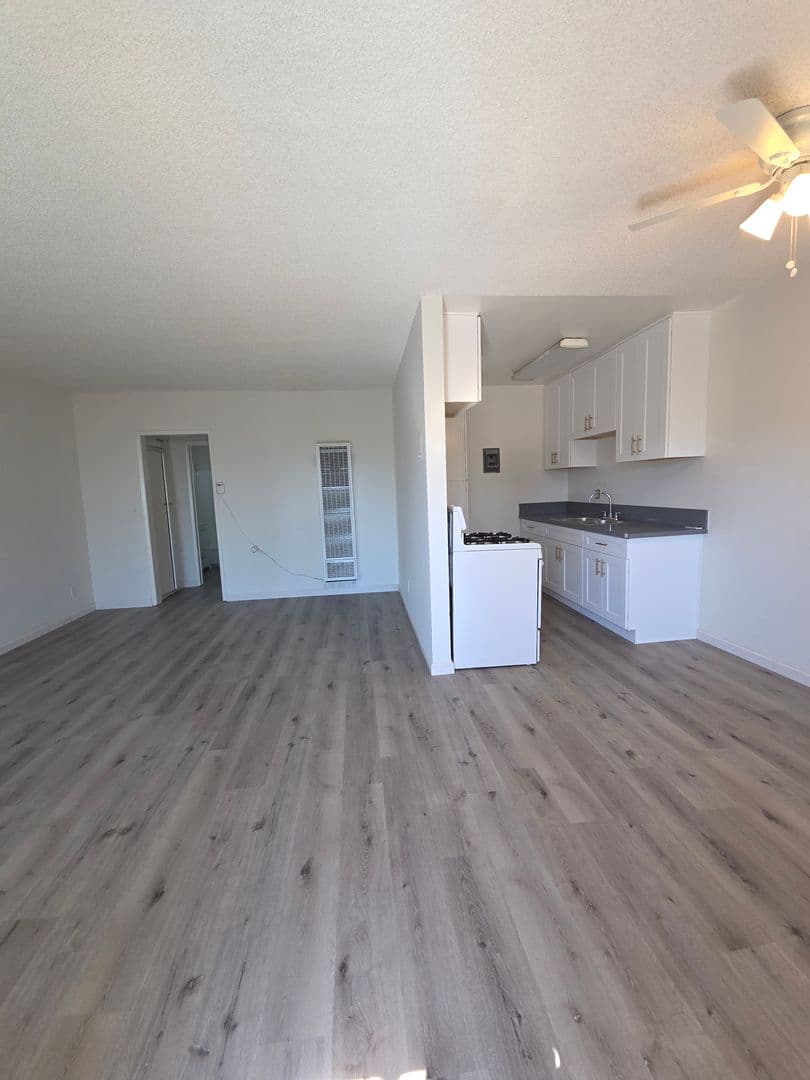 Glendale Apartment: 914-920 S. Central Avenue