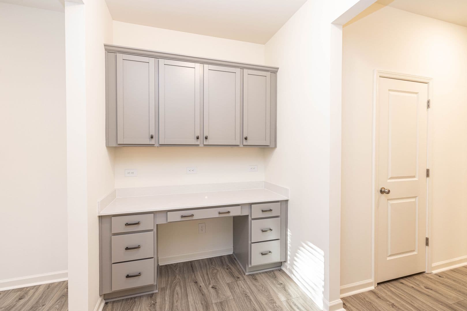 Statesville House: 104 Lorcan Ln