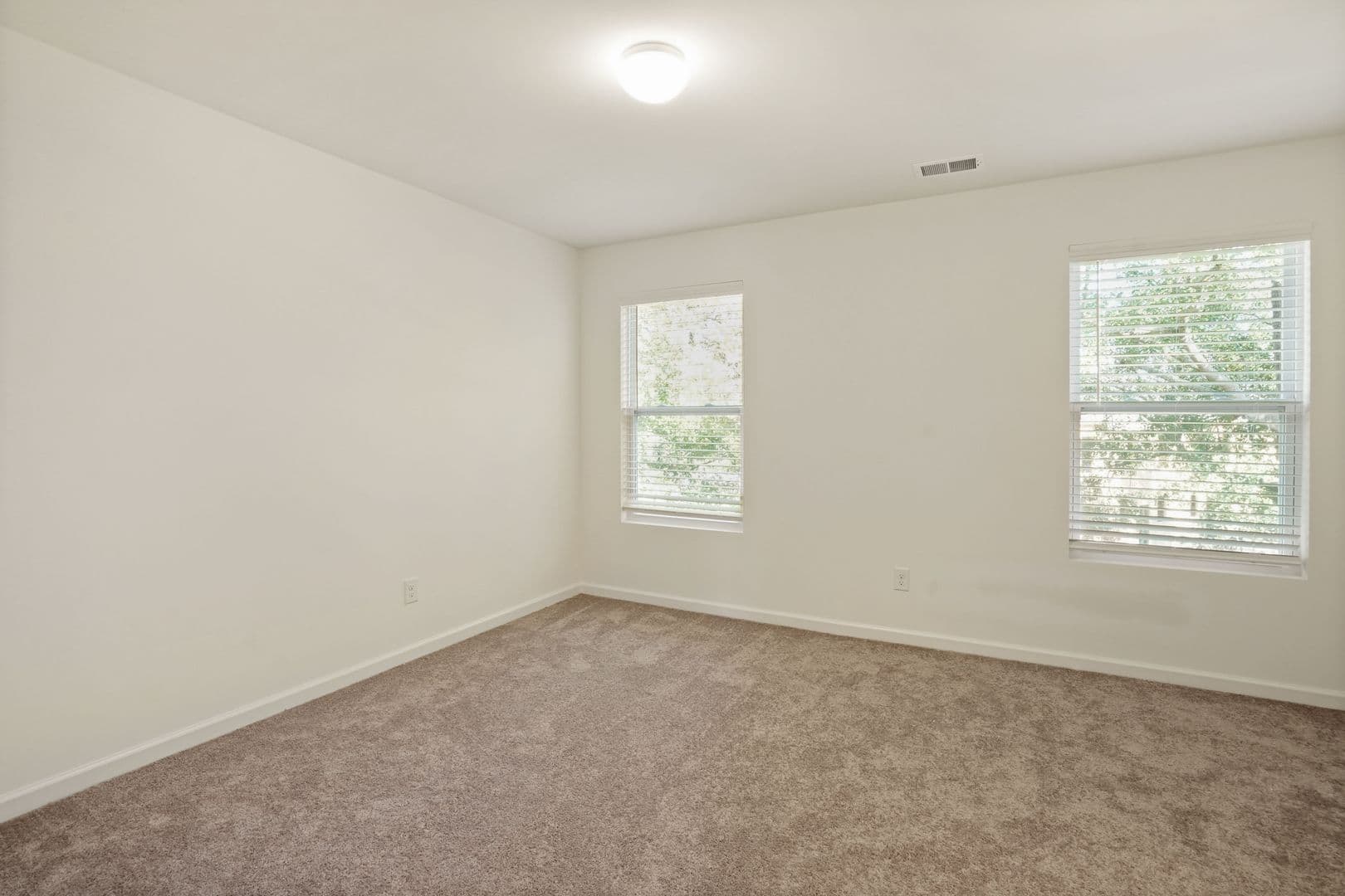 Little River Townhome: 209 Banbury Lane