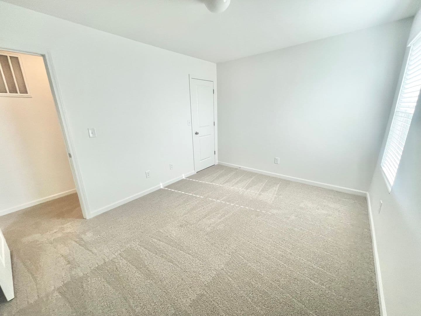 Salisbury Townhome: 362 Pearl Street