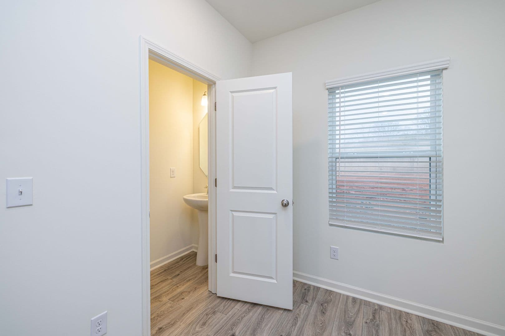 Salisbury House: 463 Kincaid Rd