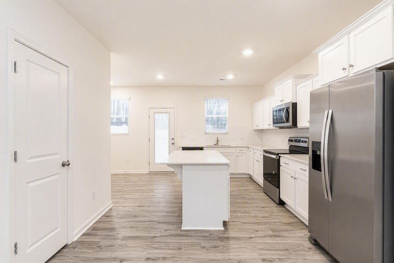 Salisbury House: 463 Kincaid Rd