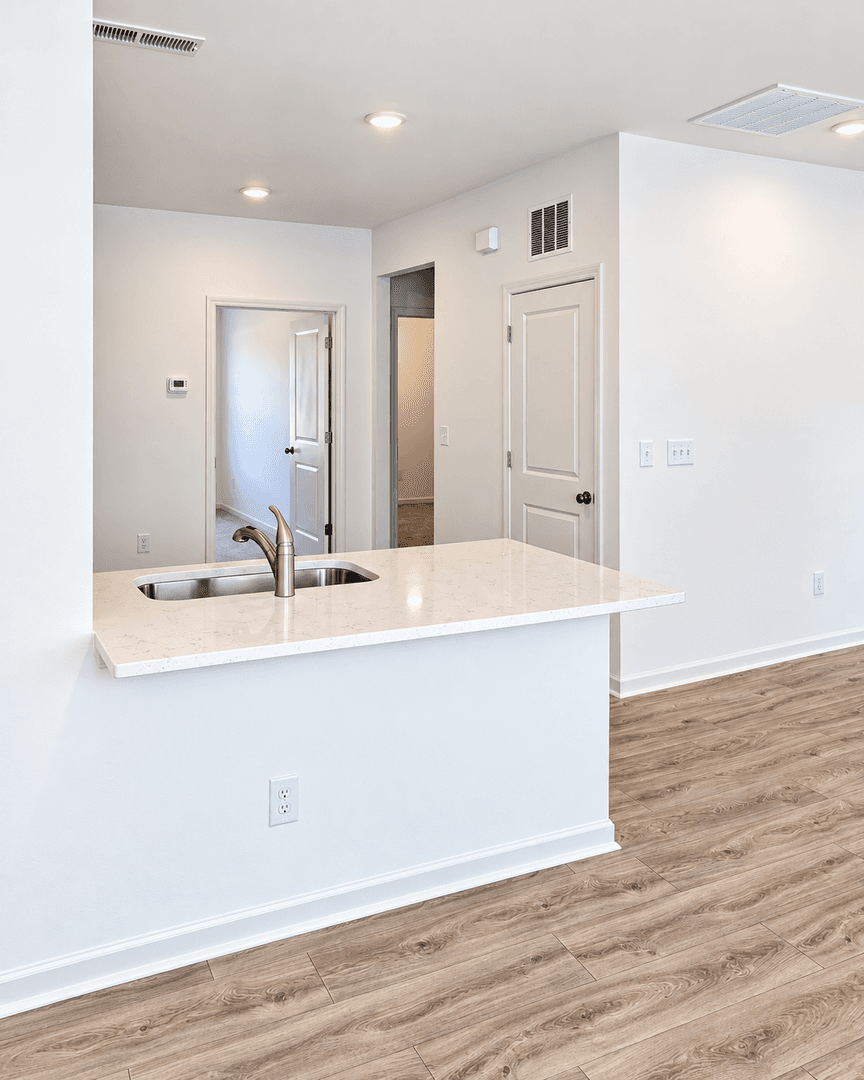 Pineville House: 13162 Dorman Rd