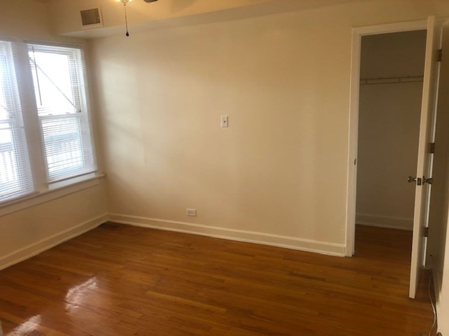 Chicago Apartment: 1205 - 1211 N Lockwood Ave