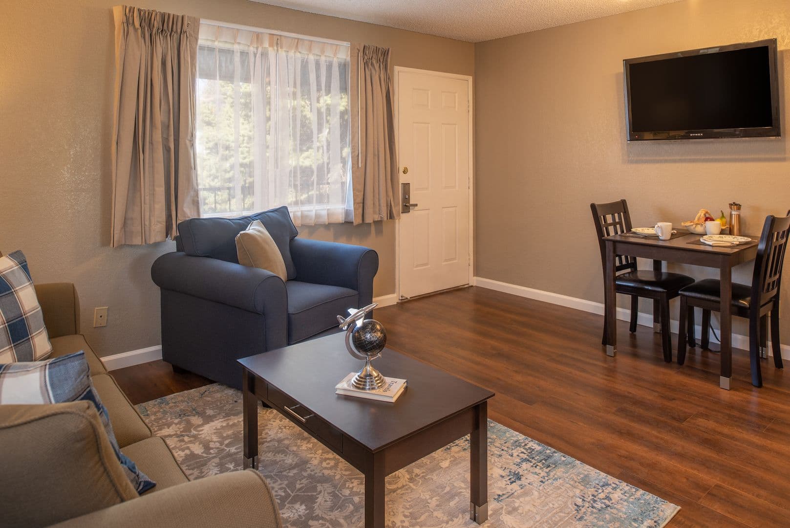 Sparks Apartment: 202 Nichols Boulevard