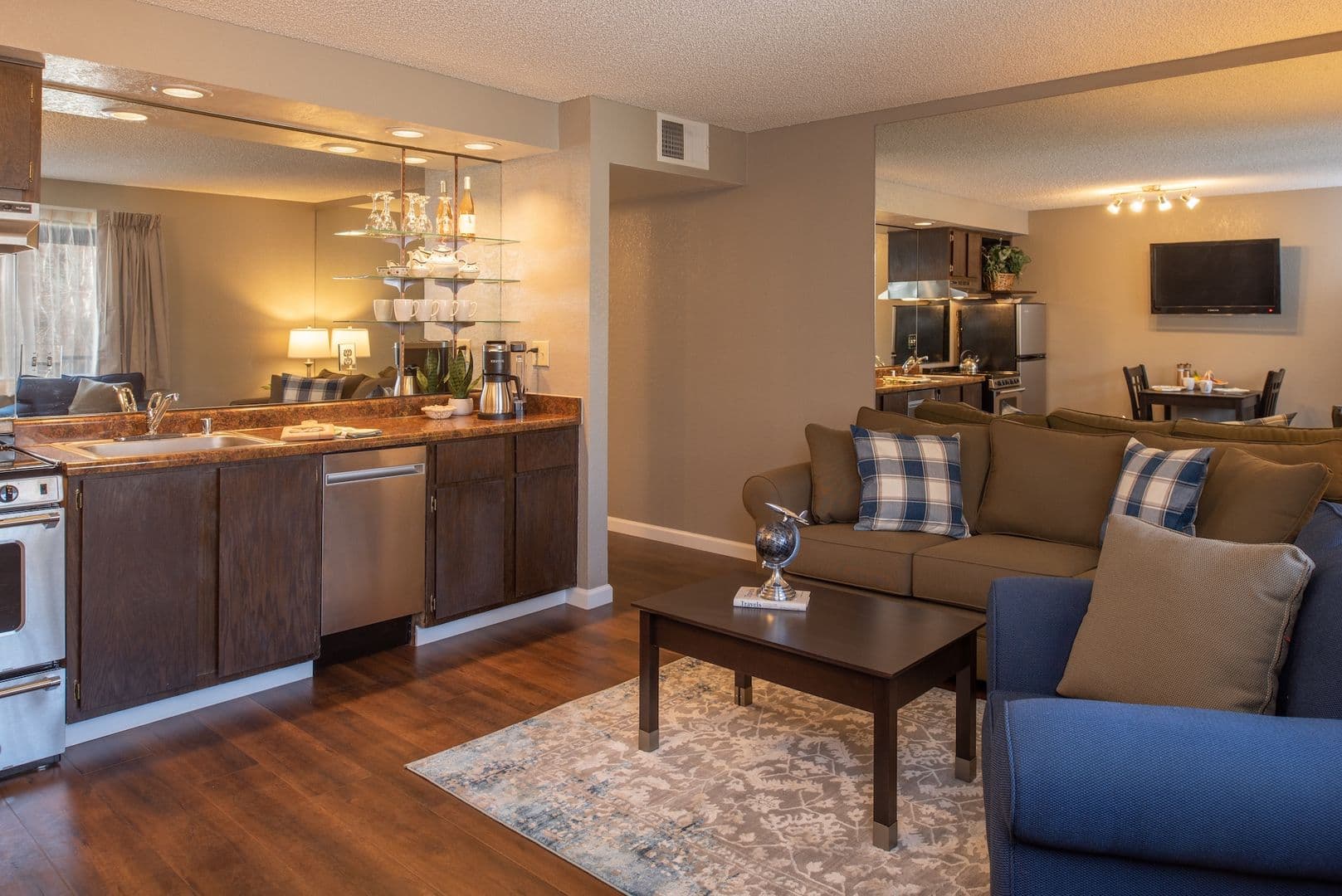 Sparks Apartment: 202 Nichols Boulevard