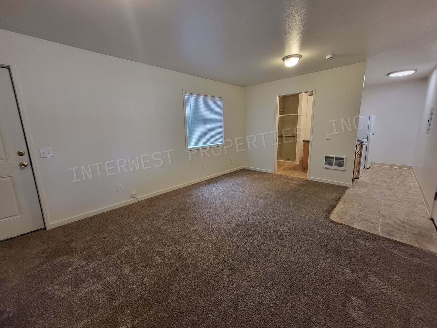 PORTLAND Apartment: 12408 -- 12414 SE IVON CT.