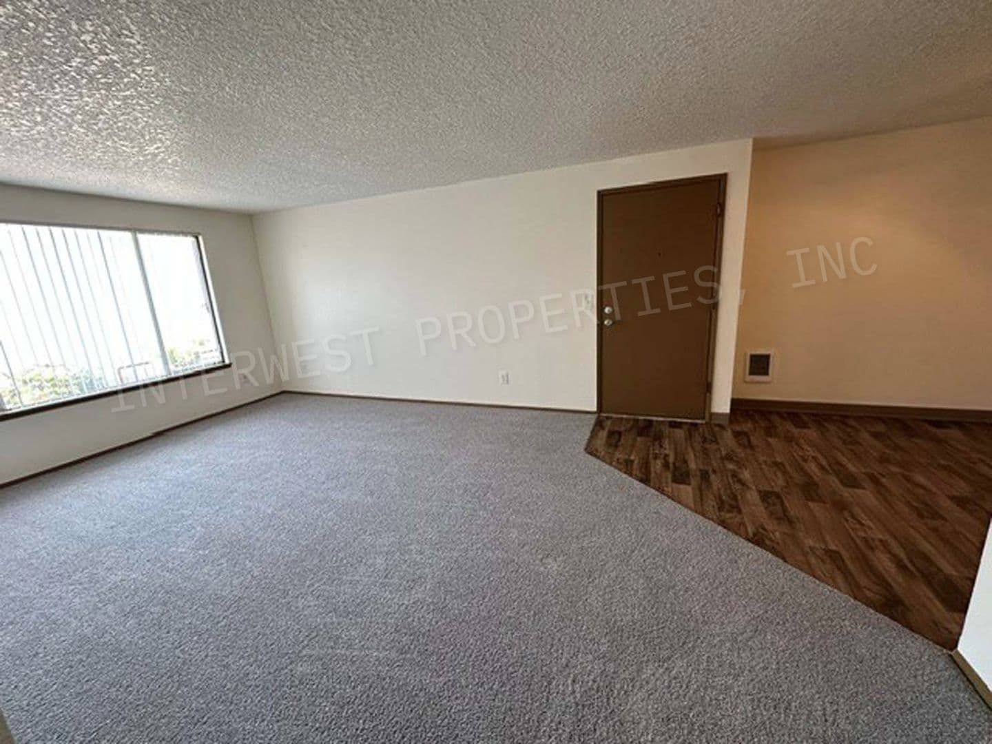HILLSBORO Apartment: MAPLETREE APTS