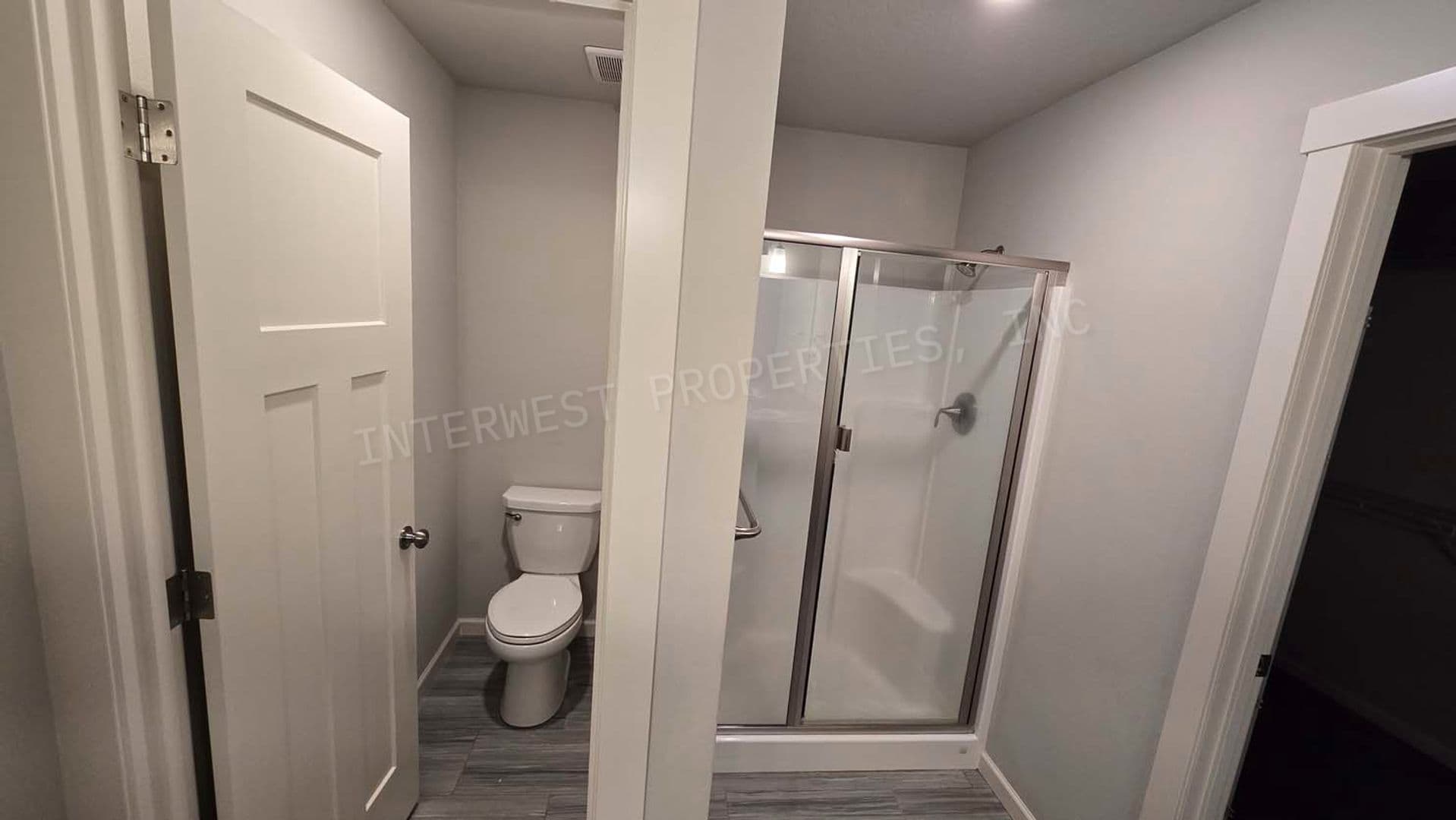 RIDGEFIELD House: 4145 S WATERS EDGE WAY
