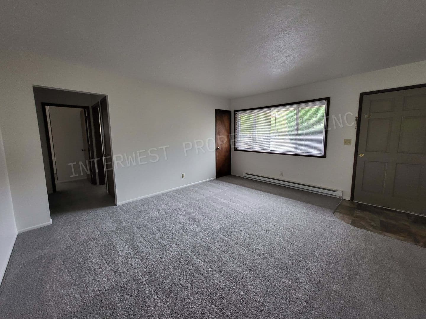 HILLSBORO Apartment: SPRUCE STREET APTS