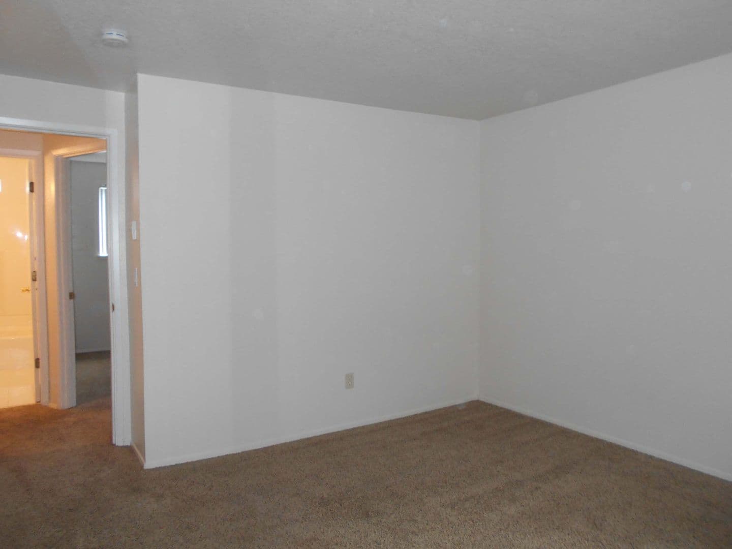 GRESHAM Apartment: CARLIN ROSE APTS