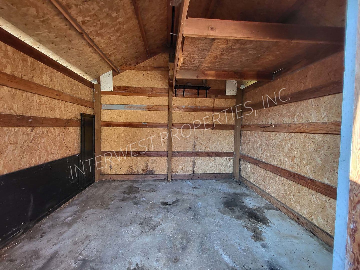 PORTLAND House: 619 NE 117TH AVENUE