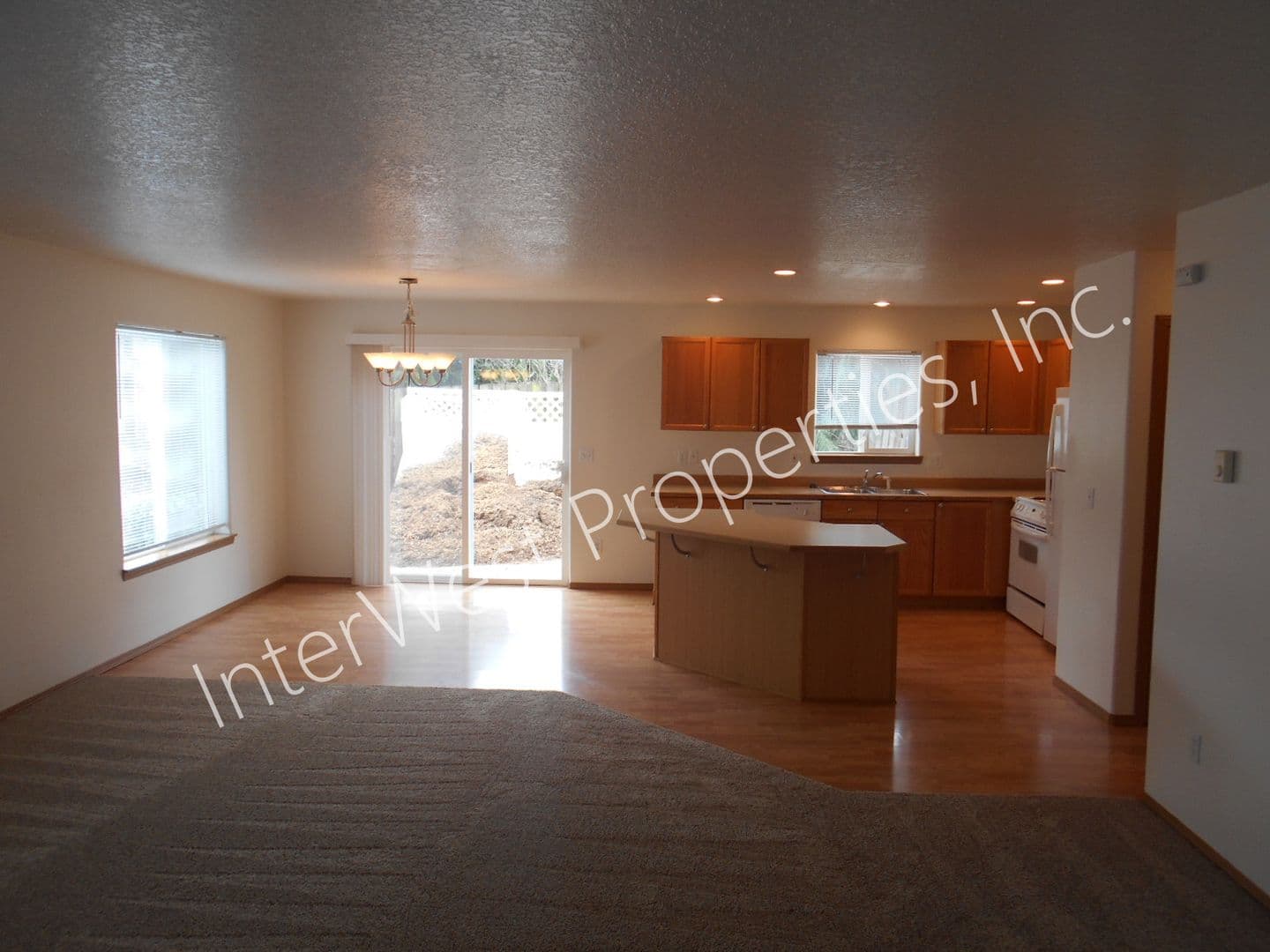 TROUTDALE Apartment: 1663 -- 1671 SW CHERRY PARK RD