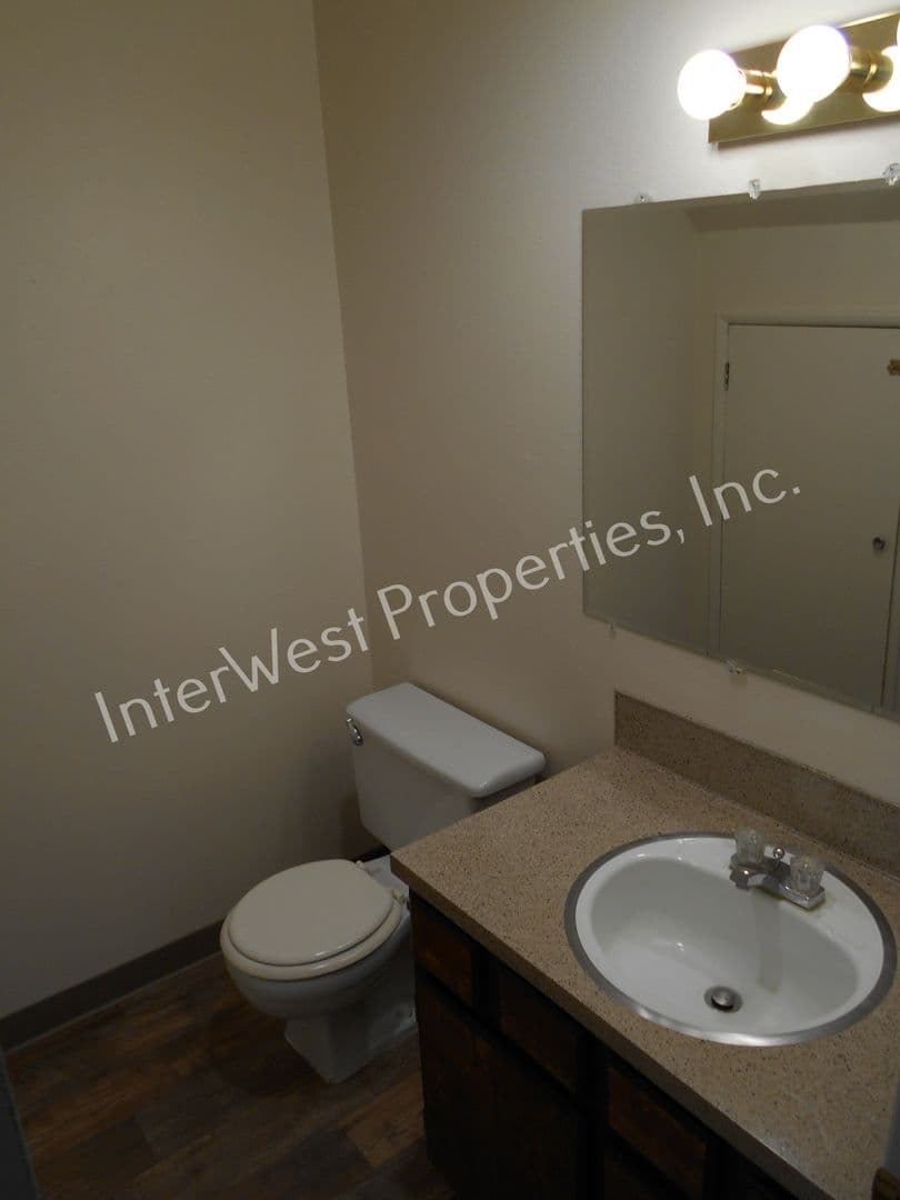 ALOHA Apartment: 6625 --  6627 SW 201ST CT