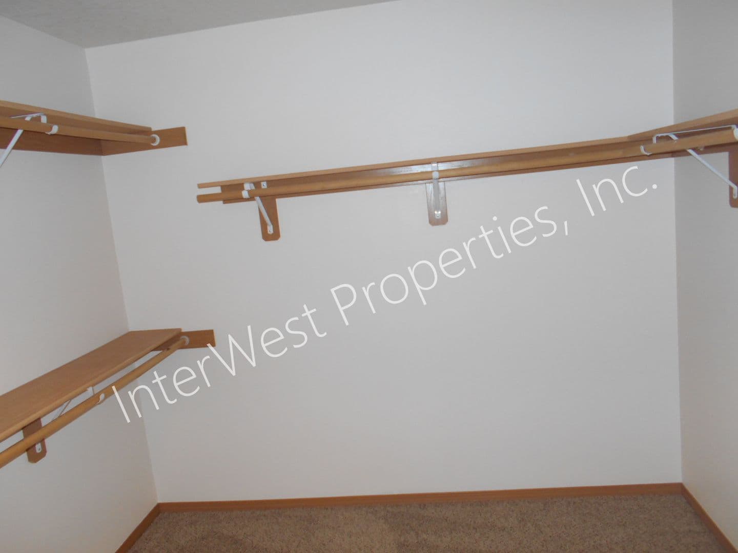 TROUTDALE Apartment: 1663 -- 1671 SW CHERRY PARK RD