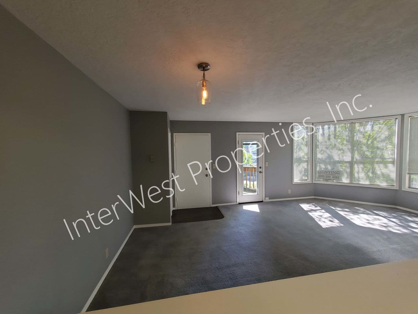 PORTLAND Apartment: 1525 SW 14TH AVE