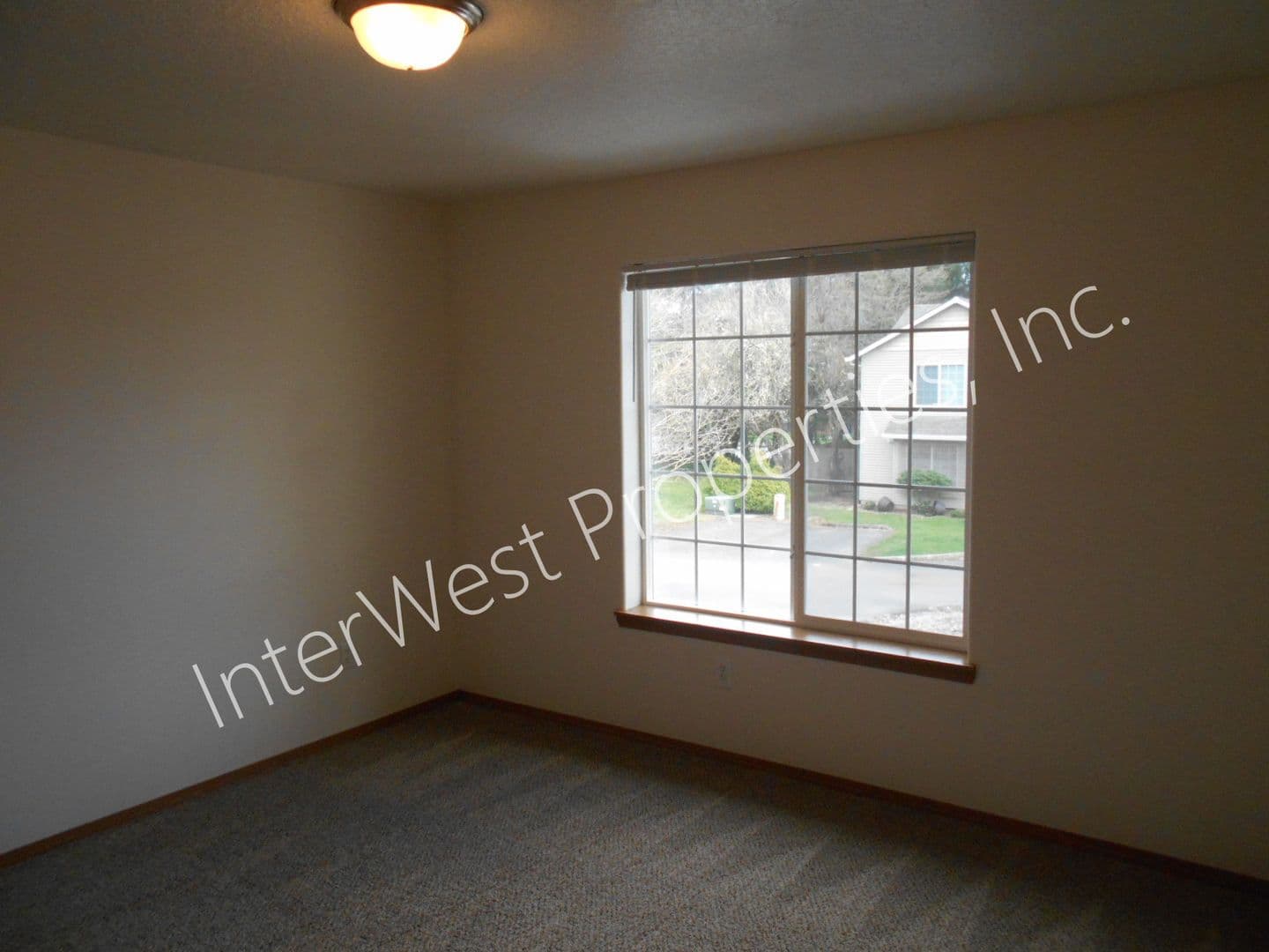 TROUTDALE Apartment: 1663 -- 1671 SW CHERRY PARK RD