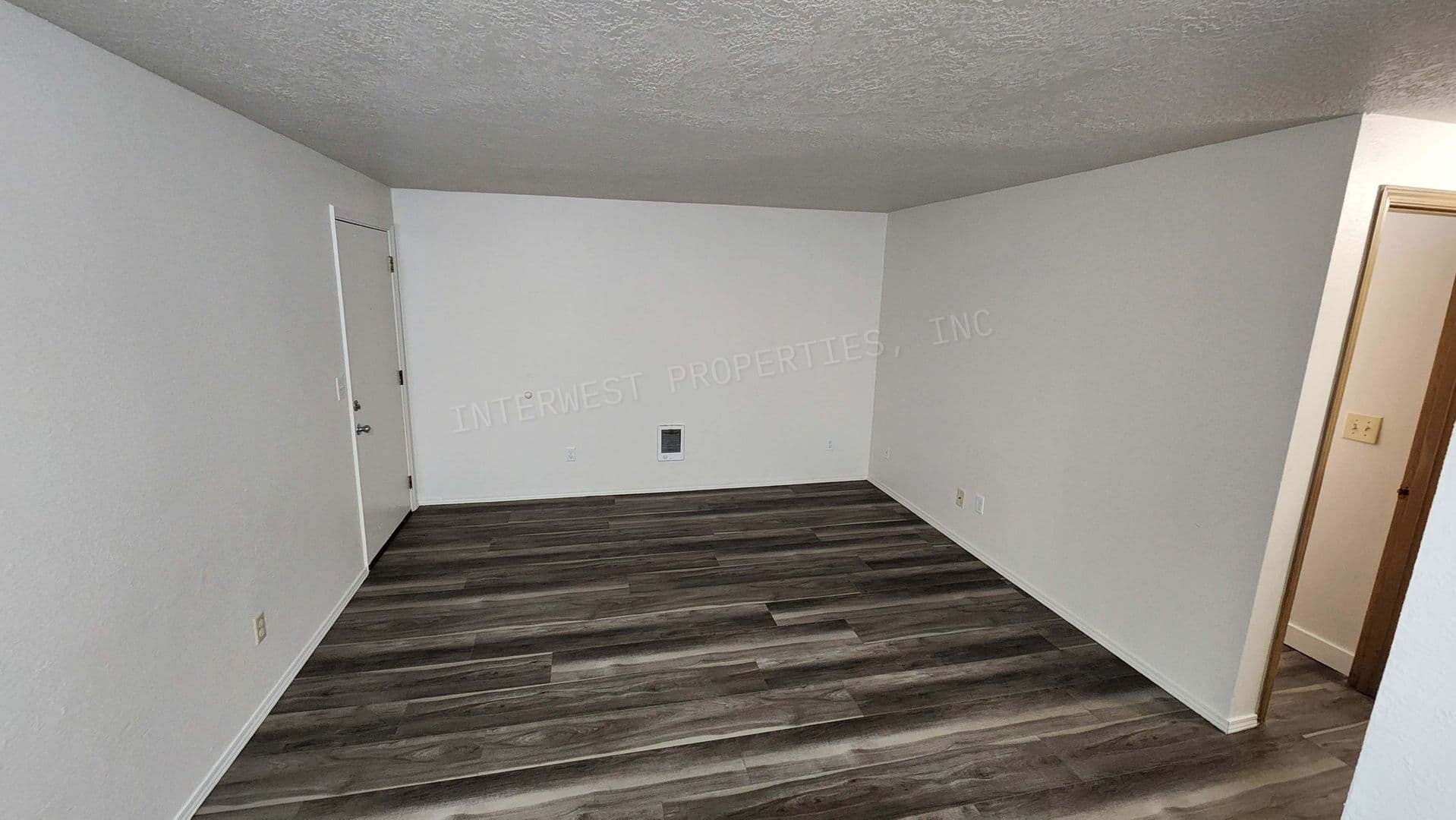 PORTLAND Apartment: 8231 N. FESSENDEN ST.